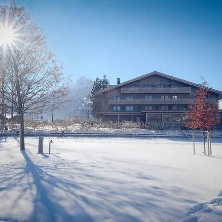 Gruppenhaus Frutigresort 旅馆 弗鲁蒂根